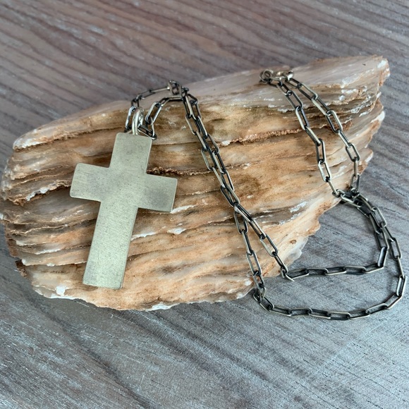 Sundance Jewelry - 🆕 ❤️ SUNDANCE sterling silver cross necklace